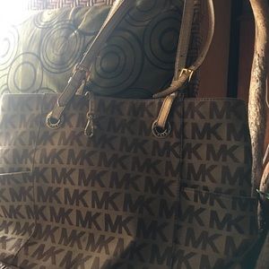 Micheal Kors monogram sateen purse